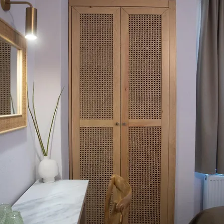 Hotel Acropolis 2*