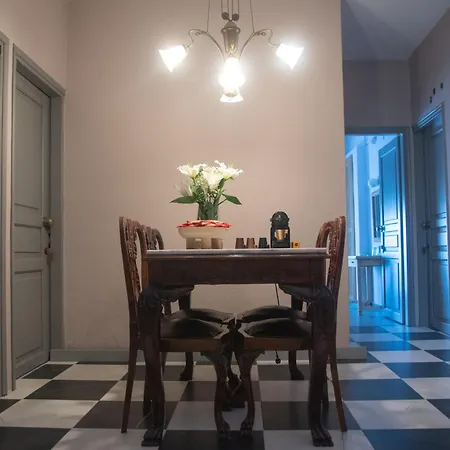Acropolis Szálloda 2*