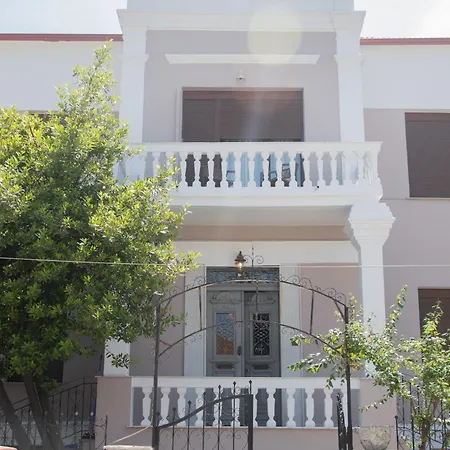 Acropolis Szálloda 2*
